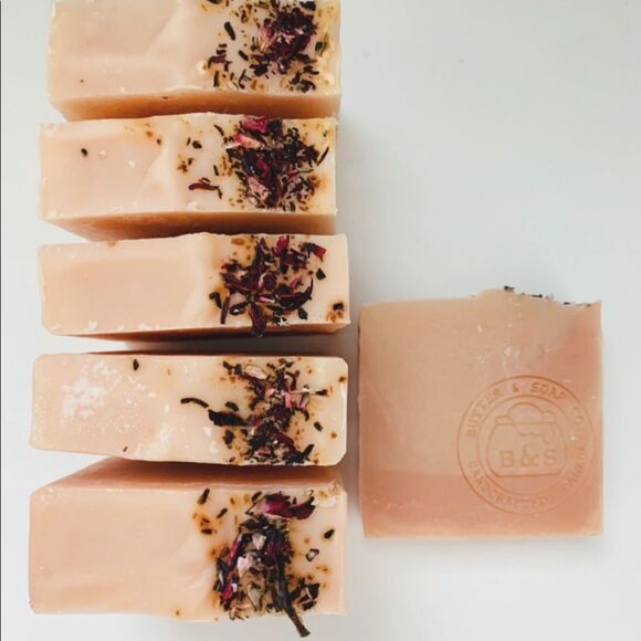 Two All Natural Hibiscus Tea French Red Clay Bar Soaps - Picture 4 of 4